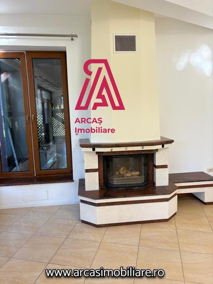 Casă individuală cu 5 camere cu Canalizare în Cisnădioara