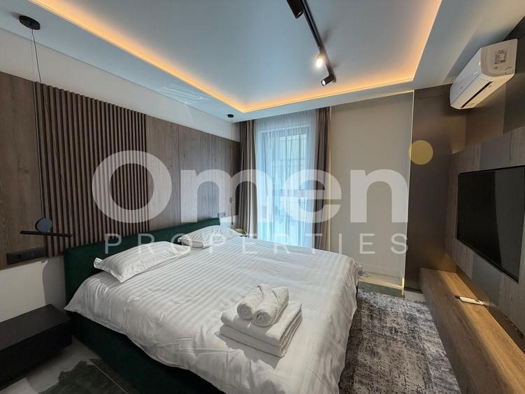 Apartament cu 3 camere semidecomandat, mobilat în Ultracentral