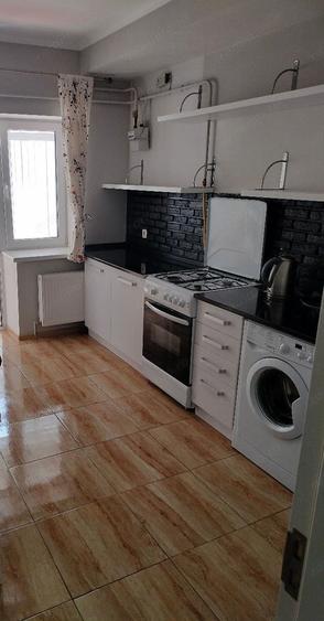 Garsonieră decomandată în Calea București