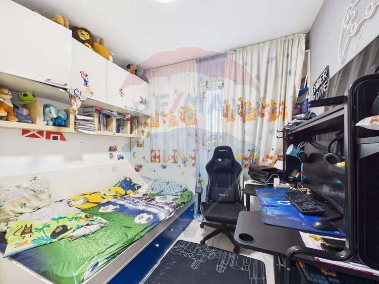 Apartament cu 3 camere decomandat, mobilat în Sălaj
