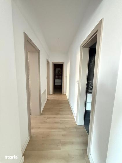 Apartament cu 3 camere în Cetate