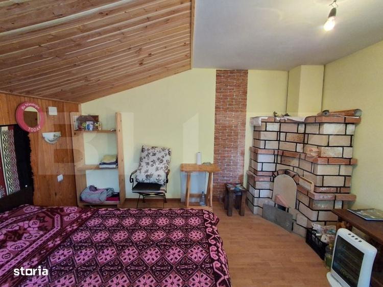 Casă cu 3 camere în Podu Corbului