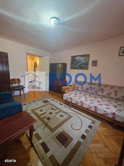 Apartament cu 2 camere semidecomandat în Traian