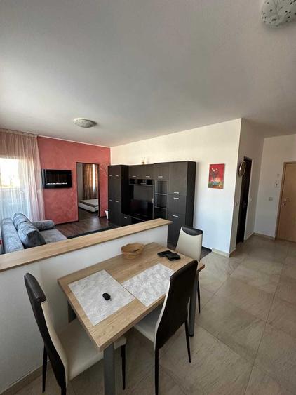 Apartament cu 2 camere semidecomandat în Florești