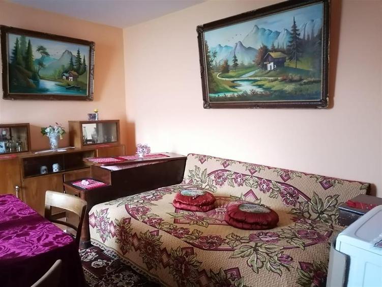 Casă cu 4 camere cu Teren 210 Mp în Central