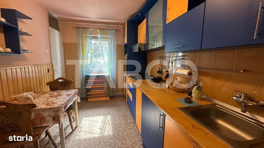 Apartament cu 2 camere decomandat, mobilat în Ultracentral