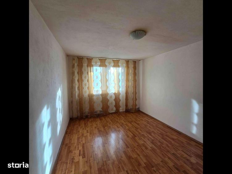 Apartament cu 2 camere decomandat în Decebal