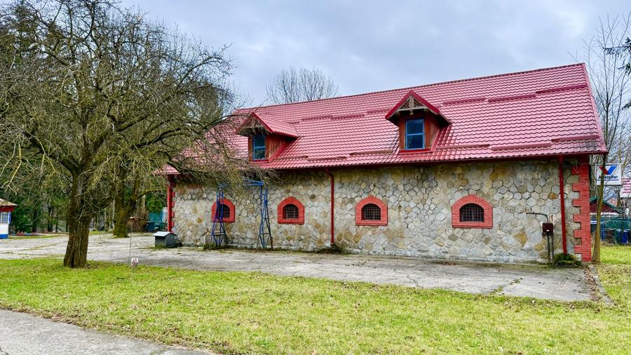 Casă individuală cu 2 camere cu Canalizare în Poiana Țapului