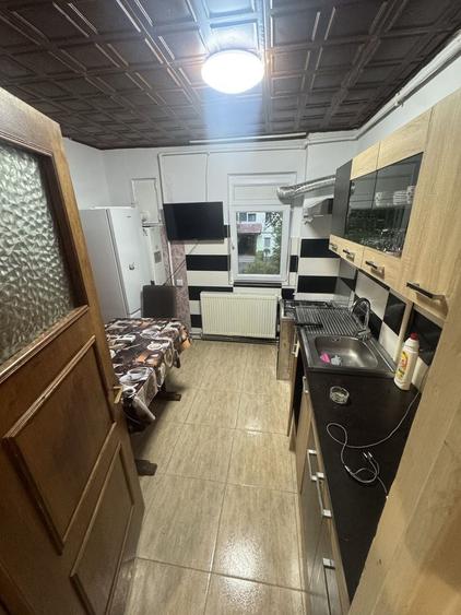 Inchiriez apartament cu 3 camere - 7