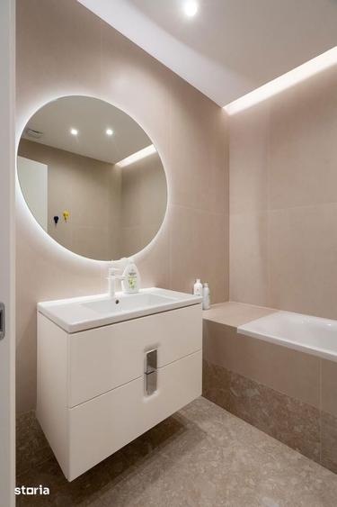 Apartament cu 3 camere decomandat în Străulești