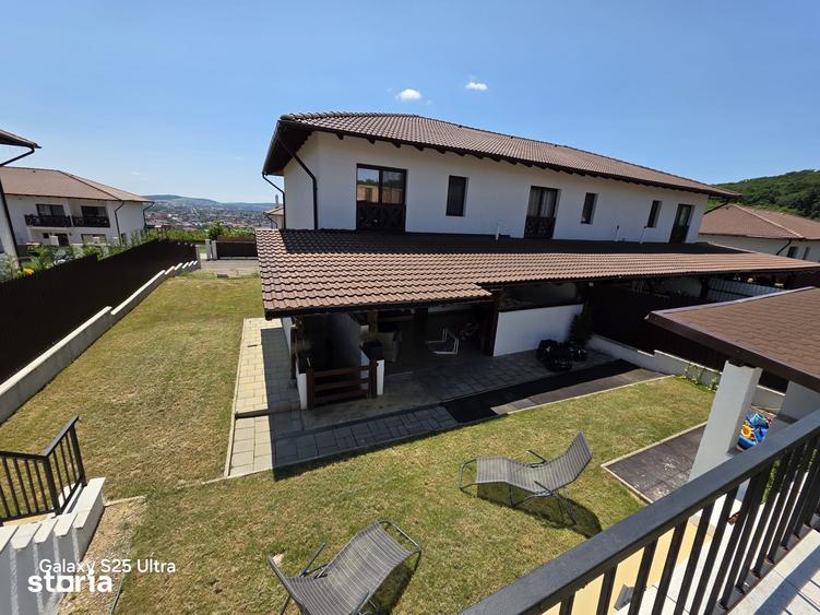 Casă cu 4 camere cu Teren 577 Mp în Unirii