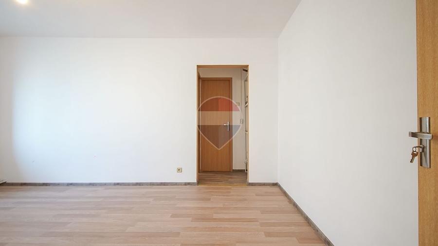 Apartament cu 2 camere semidecomandat în Electroprecizia