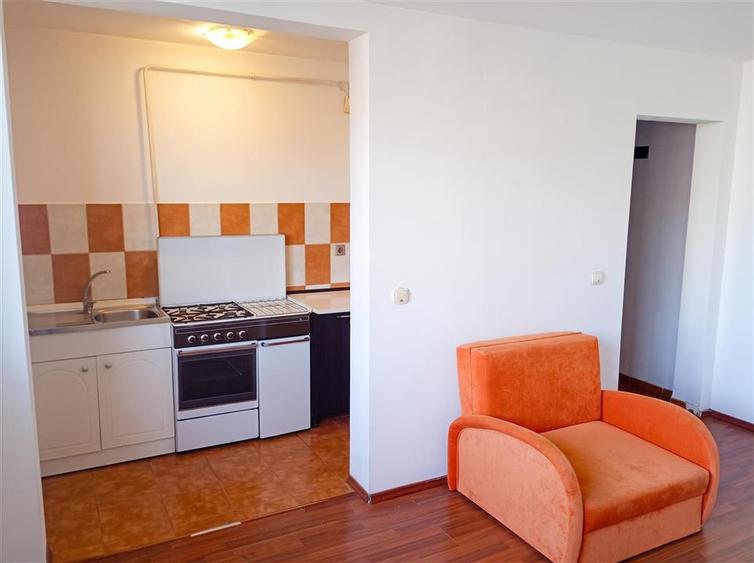 Apartament cu 2 camere nedecomandat în George Enescu