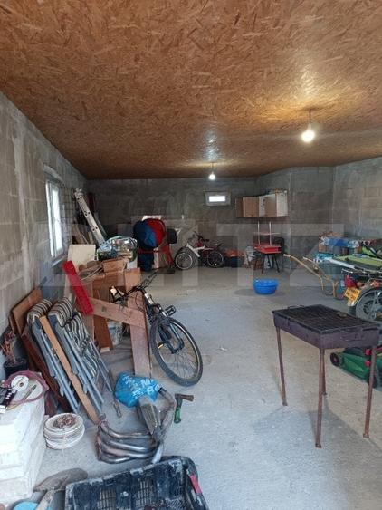 Casă cu 4 camere cu Canalizare în Lipănești