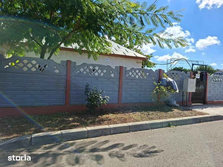 Casă cu 3 camere cu Teren 500 Mp în Limanu