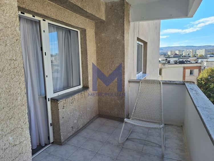 Apartament cu 3 camere decomandat, mobilat în Gheorgheni