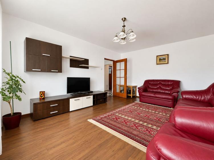 Apartament cu 3 camere decomandat, mobilat în 13 Septembrie