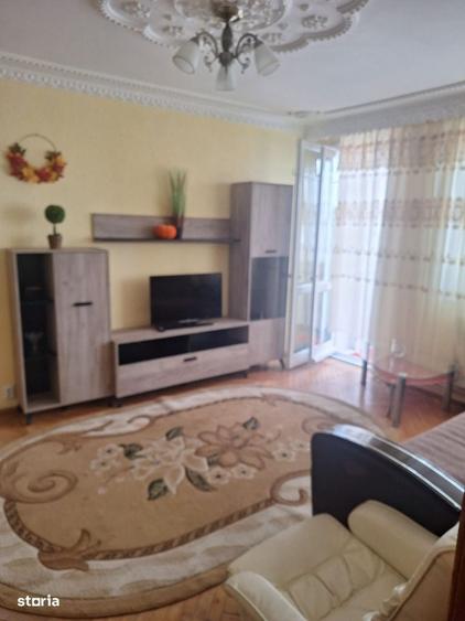 Apartament cu 3 camere decomandat în Ultracentral