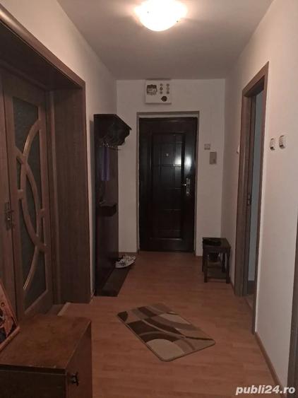 Apartament cu 3 camere decomandat în Brazda lui Novac