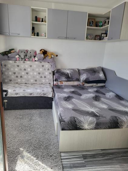 Apartament cu 2 camere decomandat în Steaua