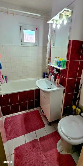 Apartament cu 2 camere decomandat în Exterior Vest