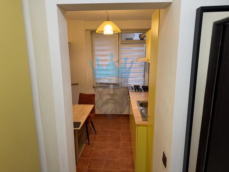 Apartament cu 2 camere semidecomandat, mobilat în Iancului