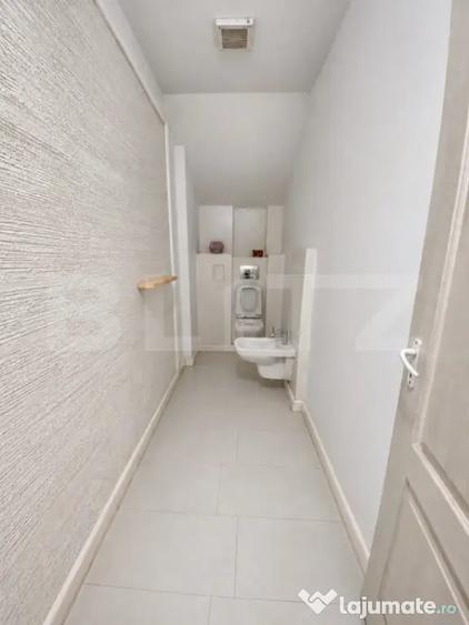 Spațiu comercial, de 1,000 mp, în Central