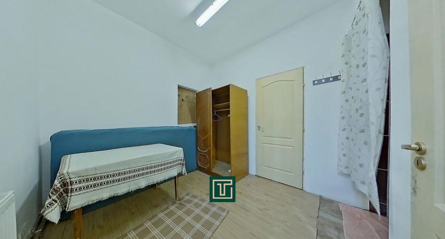 Casă cu 2 camere cu Teren 700 Mp în Vladimirescu