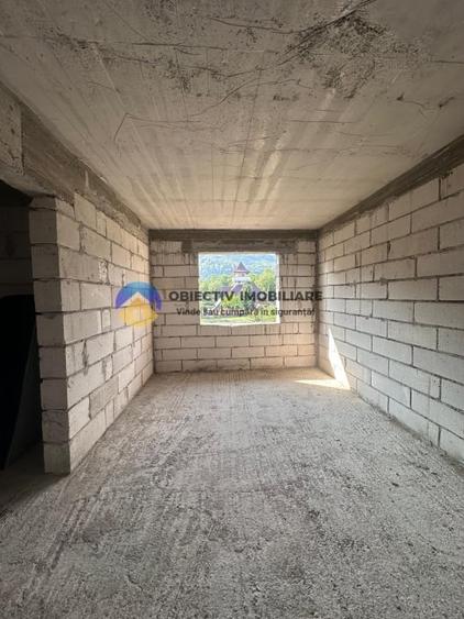 Casă individuală cu 5 camere cu Teren 1688 Mp în Pângărăcior