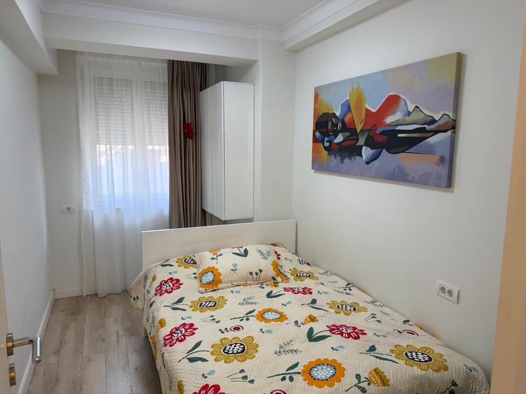 Apartament cu 2 camere decomandat, mobilat în P-ța Romană