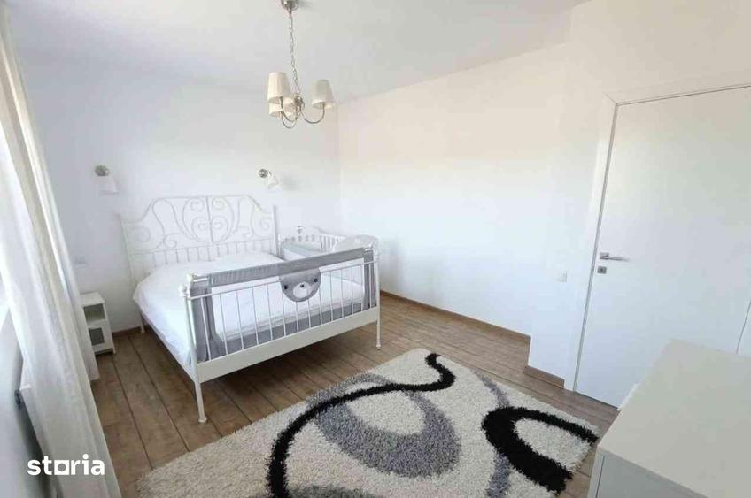 Casă cu 4 camere decomandat cu Teren 441 Mp în Săbăreni