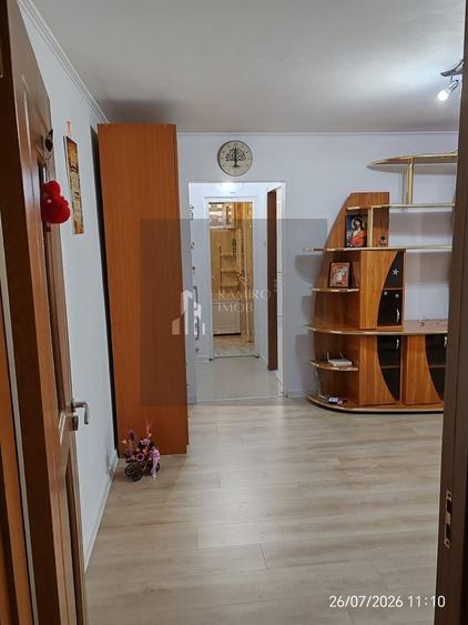 Apartament cu 2 camere semidecomandat, mobilat în Brâncoveanu