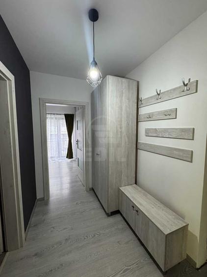 Apartament cu 2 camere semidecomandat în Borhanci
