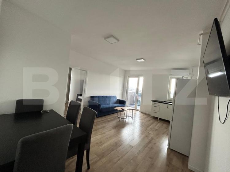 Apartament cu 3 camere decomandat, mobilat în Centura