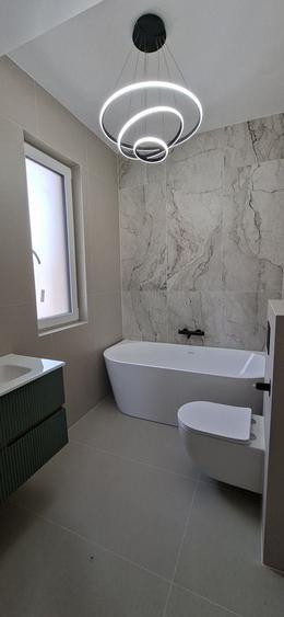 Duplex cu 4 camere cu Canalizare în Dumbrăvița