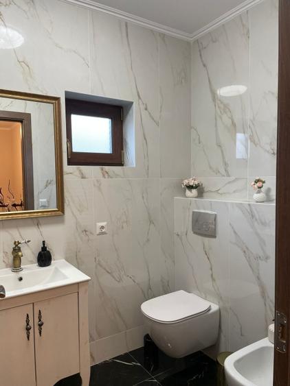 Duplex cu 4 camere cu Teren 175 Mp în Florești