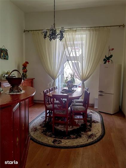 Apartament cu 3 camere în Orașul Nou