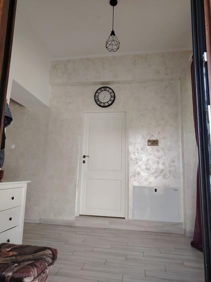 Casă cu 3 camere în Ghioroc