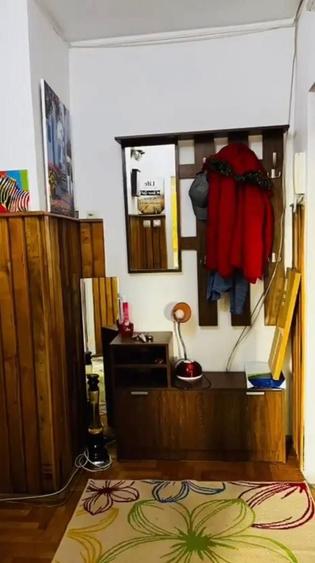 Apartament cu 3 camere decomandat, mobilat în Girocului