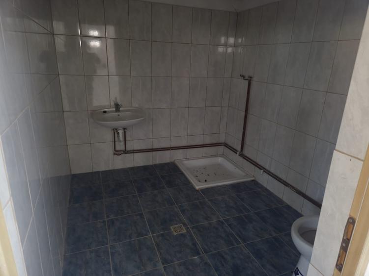Spațiu comercial, de 600 mp, în Mârșa