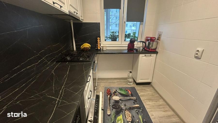 Apartament cu 3 camere decomandat, mobilat în Drumul Taberei — fotografia 2