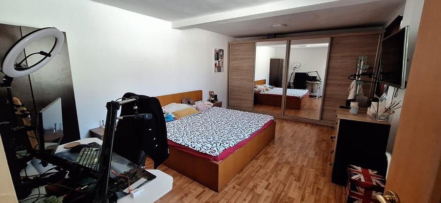 Casă individuală cu 5 camere cu Canalizare în Drumul Găzarului