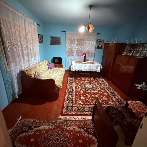 Casă cu 4 camere în Obârșie