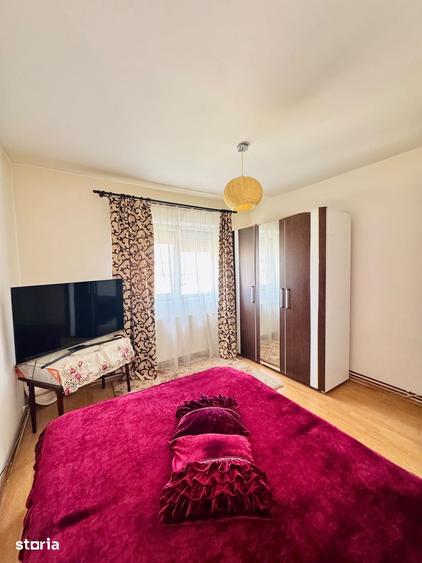 Apartament cu 3 camere decomandat în Central