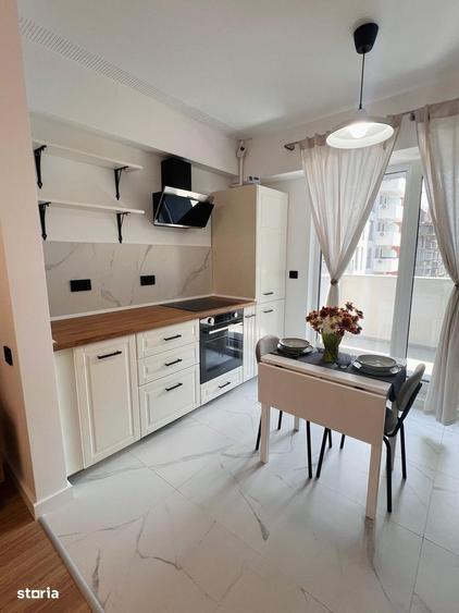 Apartament cu 2 camere decomandat, mobilat în Central
