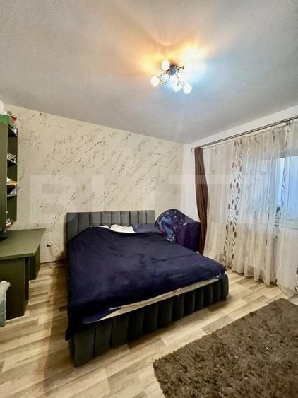Apartament cu 4 camere semidecomandat, mobilat în Europa