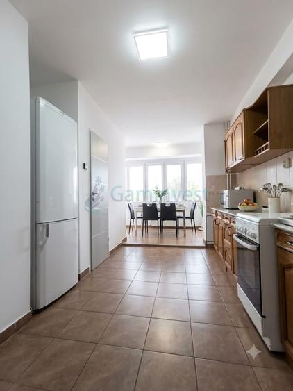 Apartament cu 4 camere, de închiriat, Ultracentral , Oradea - 3