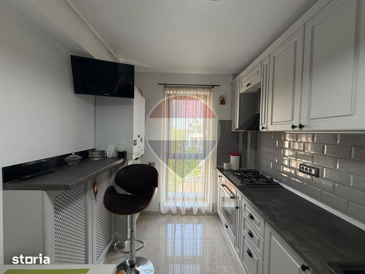 Apartament cu 4 camere în Titan