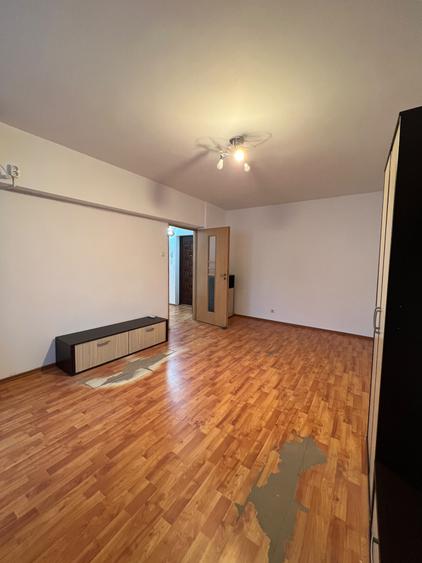 Apartament cu 2 camere decomandat în Colentina