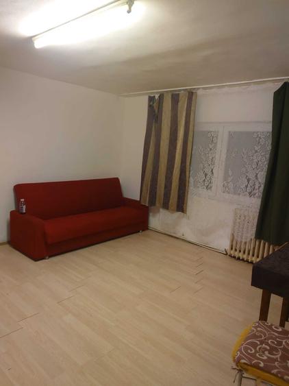 Apartament cu 2 camere nedecomandat în Central